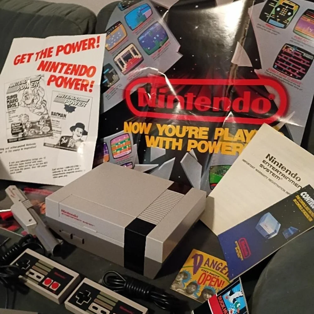 Nintendo NES Game Console